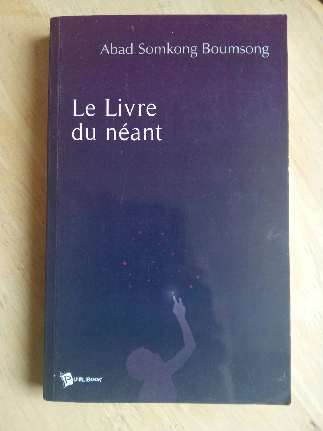 Le Livre du néant, Abad Somkong Boumsong